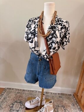 Versatile Tropical Black & White Floral Button Shirt